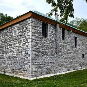 Gasthof Shtini, Fshat