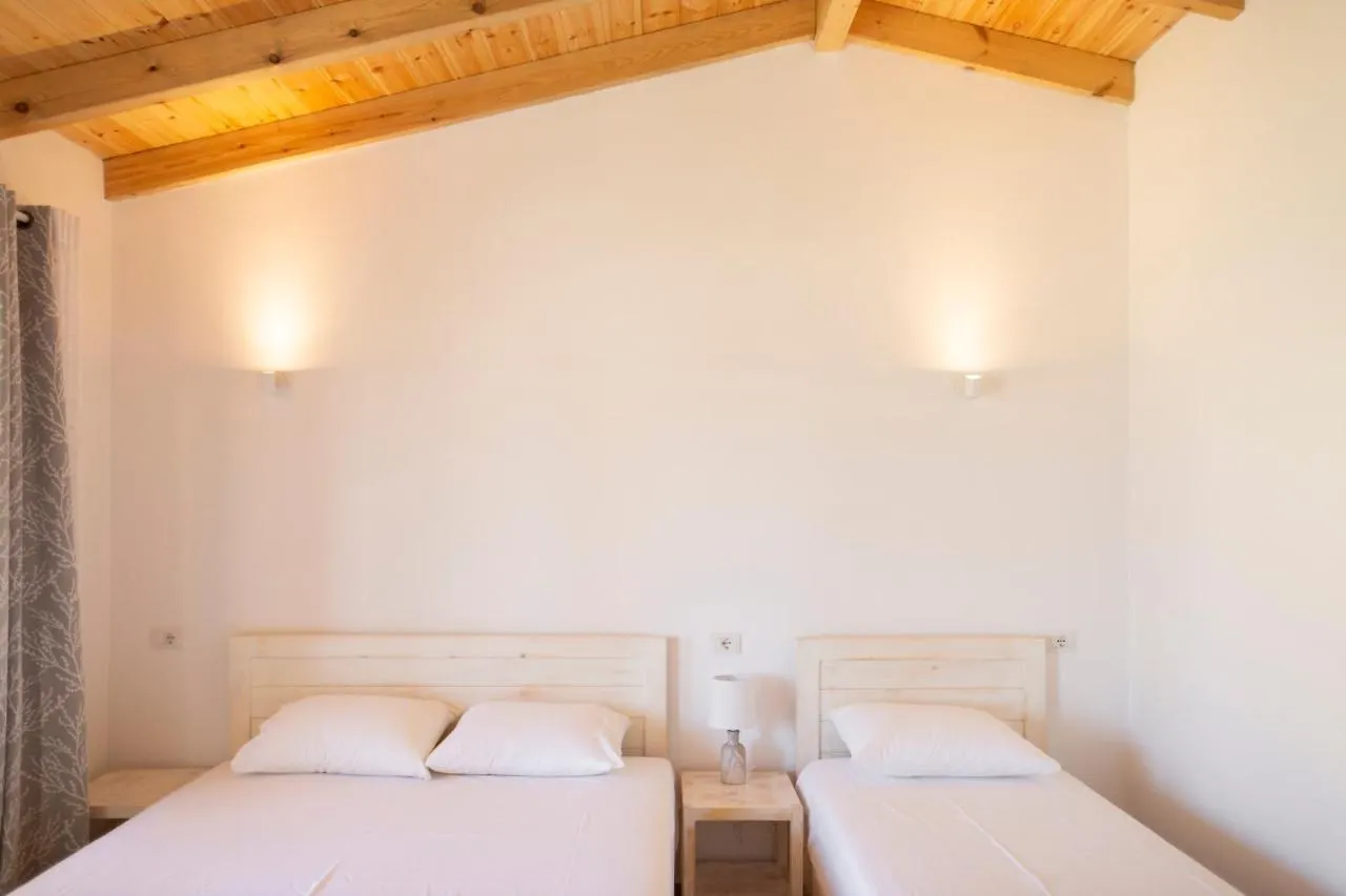 Janakis Garden Livadi Beach Himare Fshat Aparthotel